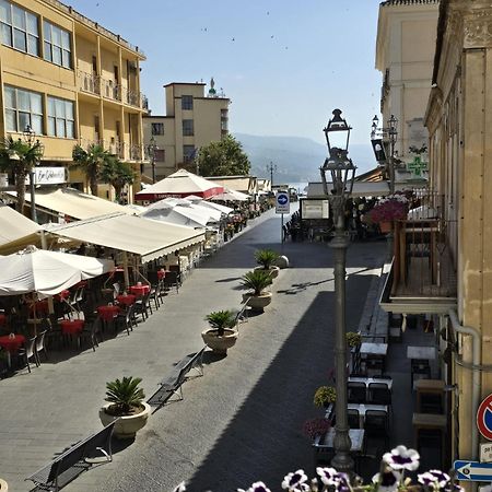 La Meridiana - Centro Storico Di Pizzo Bed & Breakfast Exterior photo